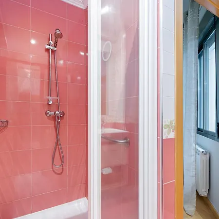 Comodo Y Moderno Piso En By Апартаменты