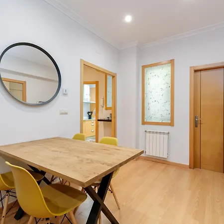 Апартаменты Comodo Y Moderno Piso En By *